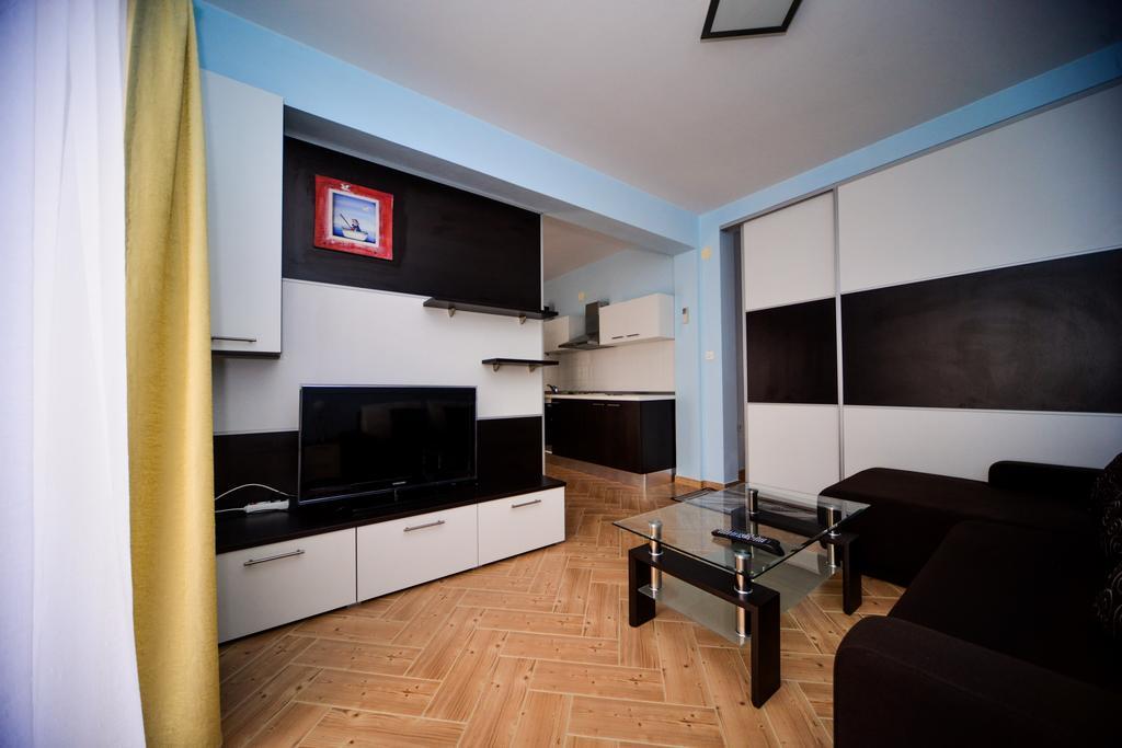 Apartments Dalmacija Starigrad Paklenica Oda fotoğraf